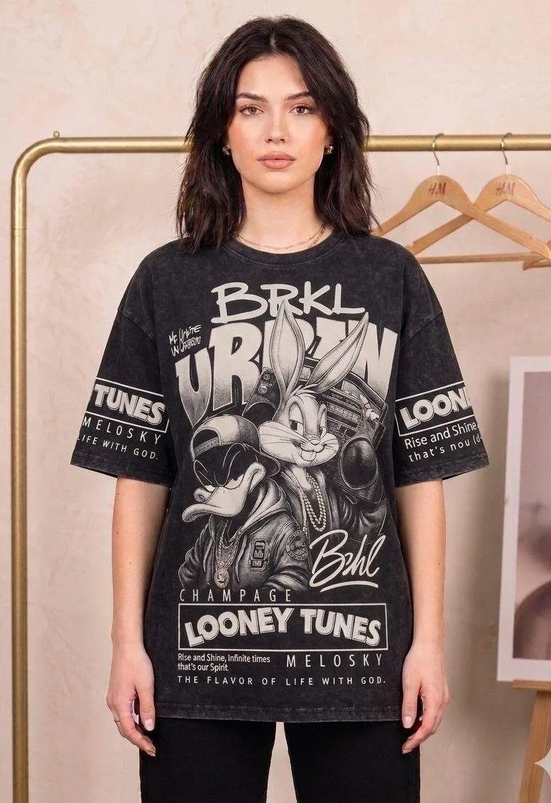 Футболка oversize з стильним накатом