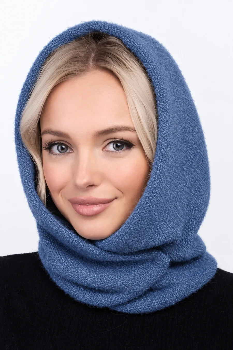 Капор жіночий з ангори