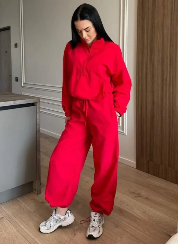 Костюм oversize з жатої плащівки
