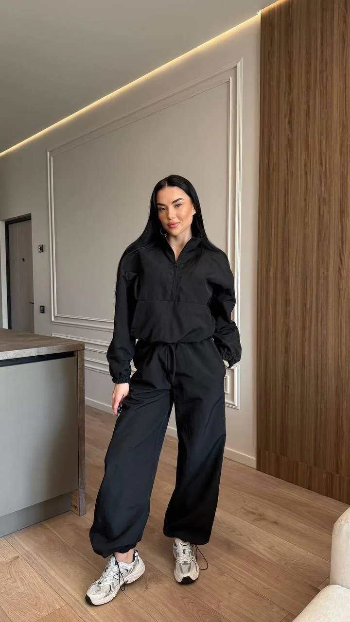 Костюм oversize з жатої плащівки