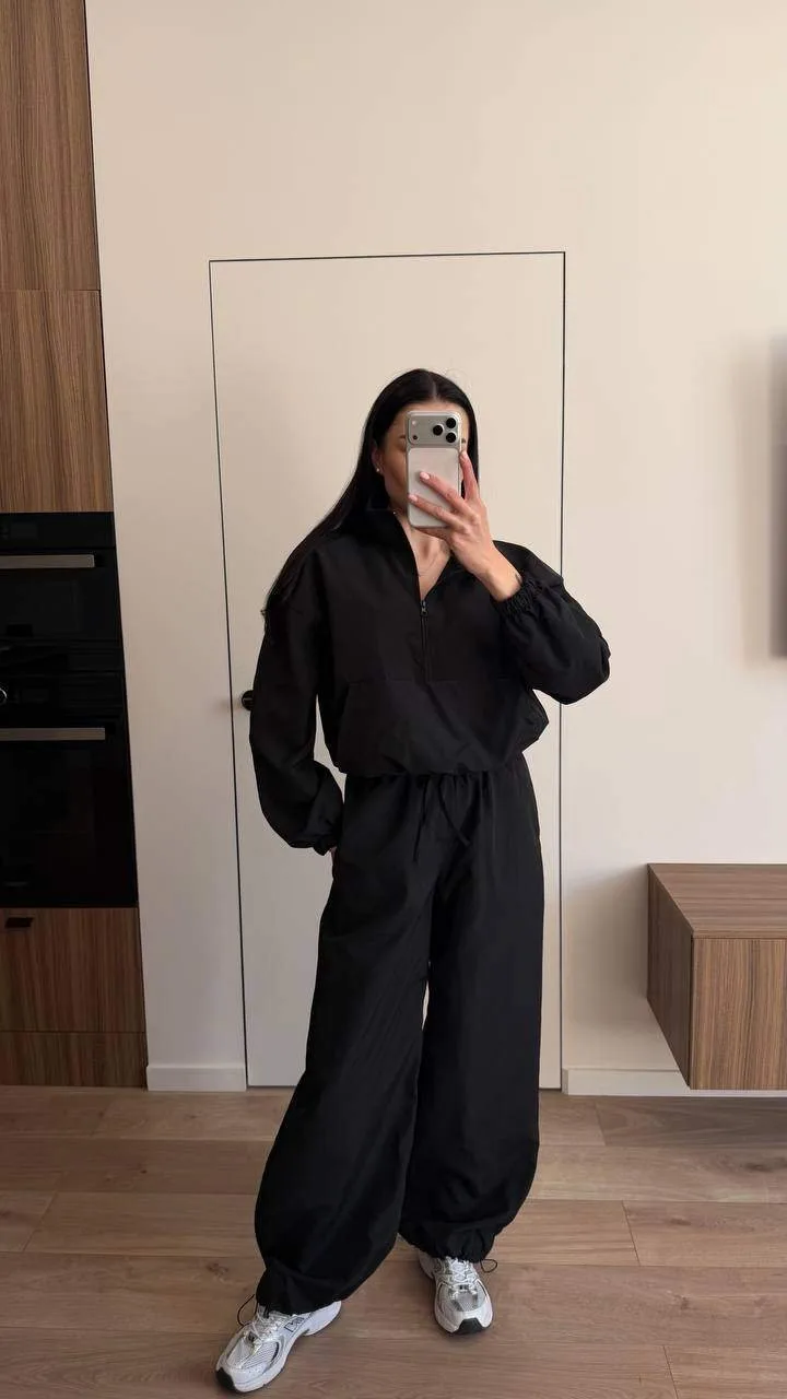 Костюм oversize з жатої плащівки