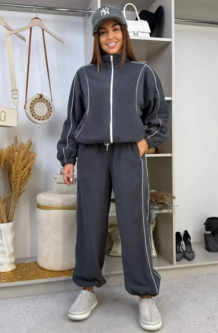 Костюм из двустороннего флиса