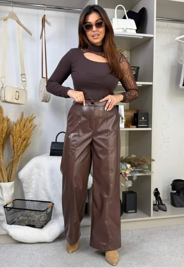 Брюки из экокожи на флисе