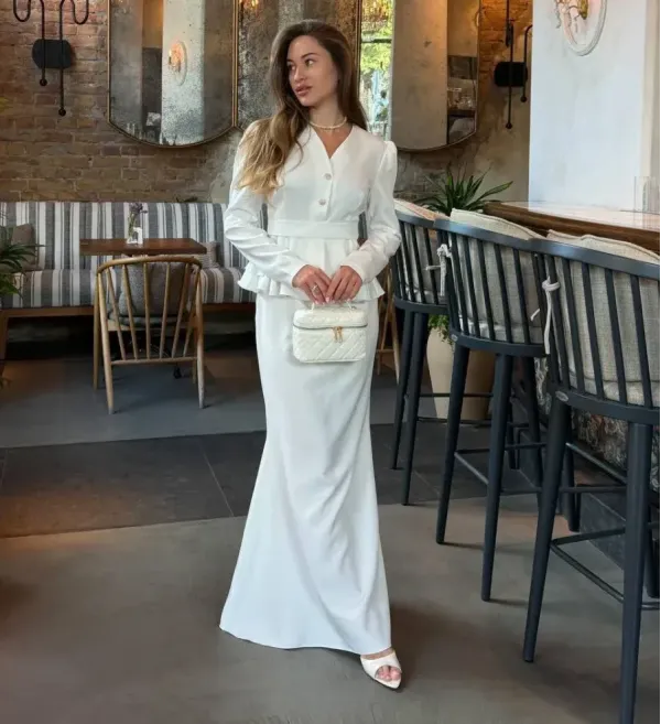Костюм с юбкой макси и кардиганом